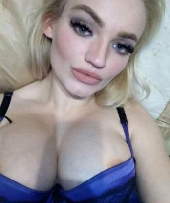 🌸🔥 Я знаю, как доставить тебе настоящее наслаждение, освободить тебя от всех стрессов и наполнить твою жизнь страстью и удовольствием. 💋
Мои услуги просто не оставят тебя равнодушным: классический секс, оральные ласки, анальный секс, эротический массаж - выбирай, что тебе по душе. 👄💦
У меня есть отличные отзывы от предыдущих клиентов, которые говорят о моей неповторимой красоте и невероятном умении доставлять наслаждение. 🌟🔥
В моей галерее ты найдешь фото, которые покажут тебе, какая я на самом деле - соблазнительная и сексуальная леди, готовая полностью погрузиться в мир нашего эротического приключения. 📸🔞
Встречи со мной возможны в Москве - самом городе соблазнов, где мы сможем погрузиться в мир страсти и наслаждения. 🌆❤️
Не упускай шанс познакомиться со мной, и ты не пожалеешь! Я уже жду тебя, милый! 💋 Кира